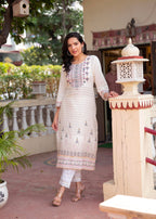 Juniper Off White Viscose Ethnic Motif Kurta With Thread Work | Grocsy