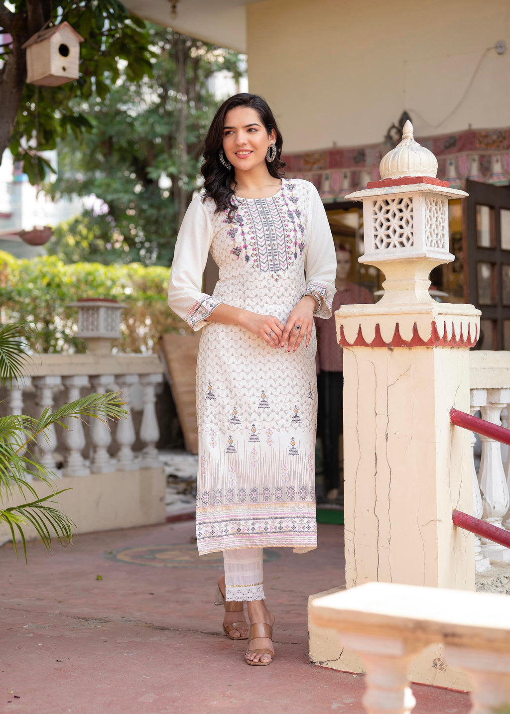 Juniper Off White Viscose Ethnic Motif Kurta With Thread Work | Grocsy