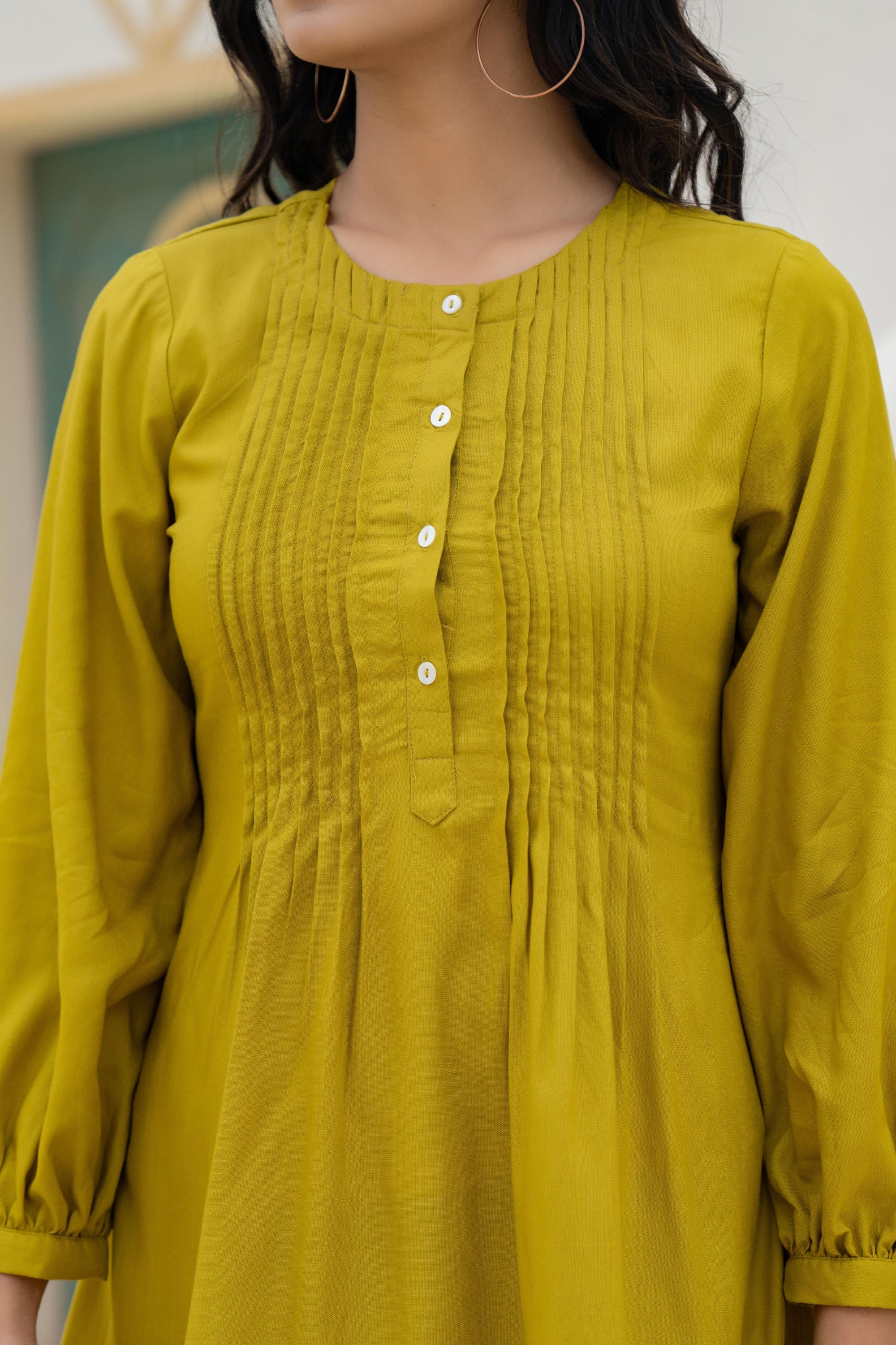 Juniper Lime Solid Viscose Tunic With Buttons & Lace | Grocsy