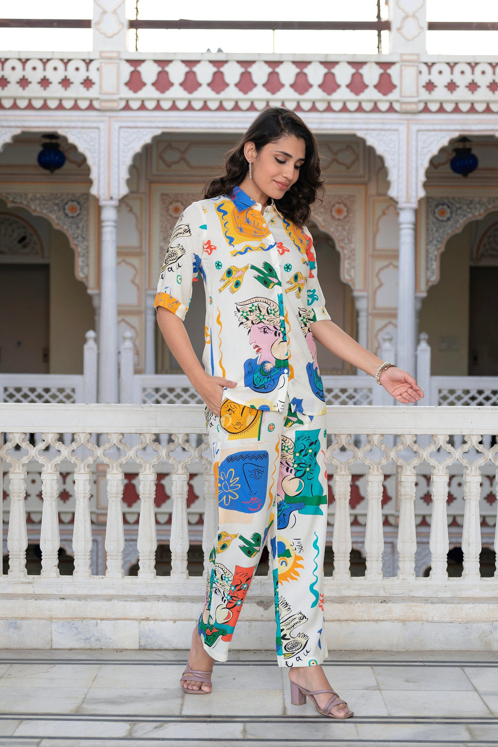 Juniper Multicolor Abstract Printed Co-Ord Set In White Base | Grocsy