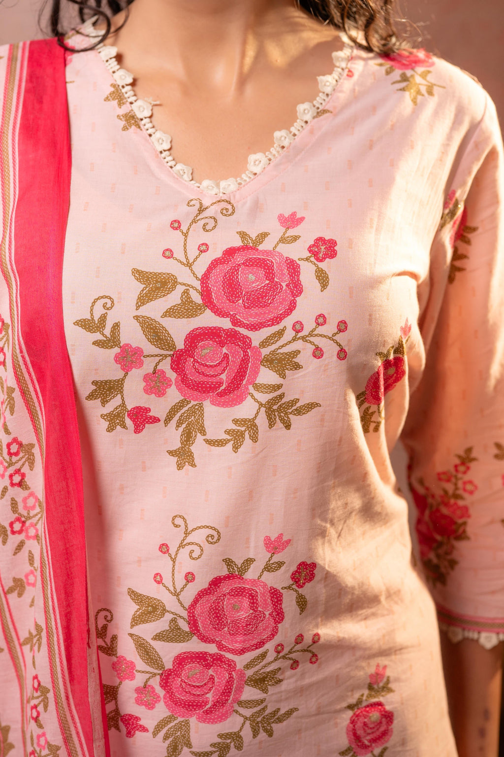 Juniper Gulbahaar Blush Floral Kurta Pant And Dupatta Set | Grocsy