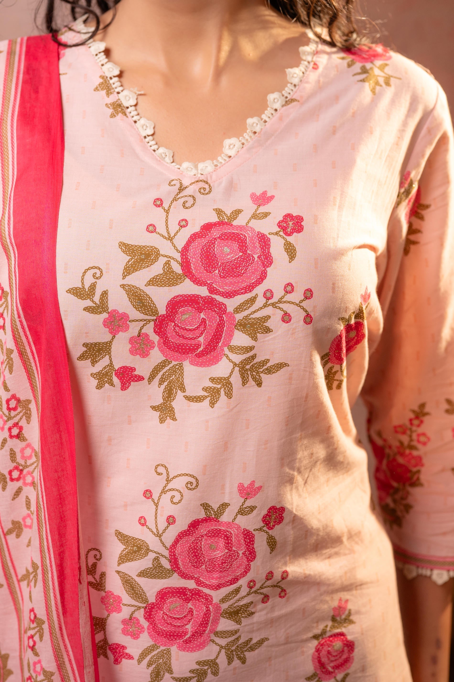 Juniper Gulbahaar Blush Floral Kurta Pant And Dupatta Set | Grocsy