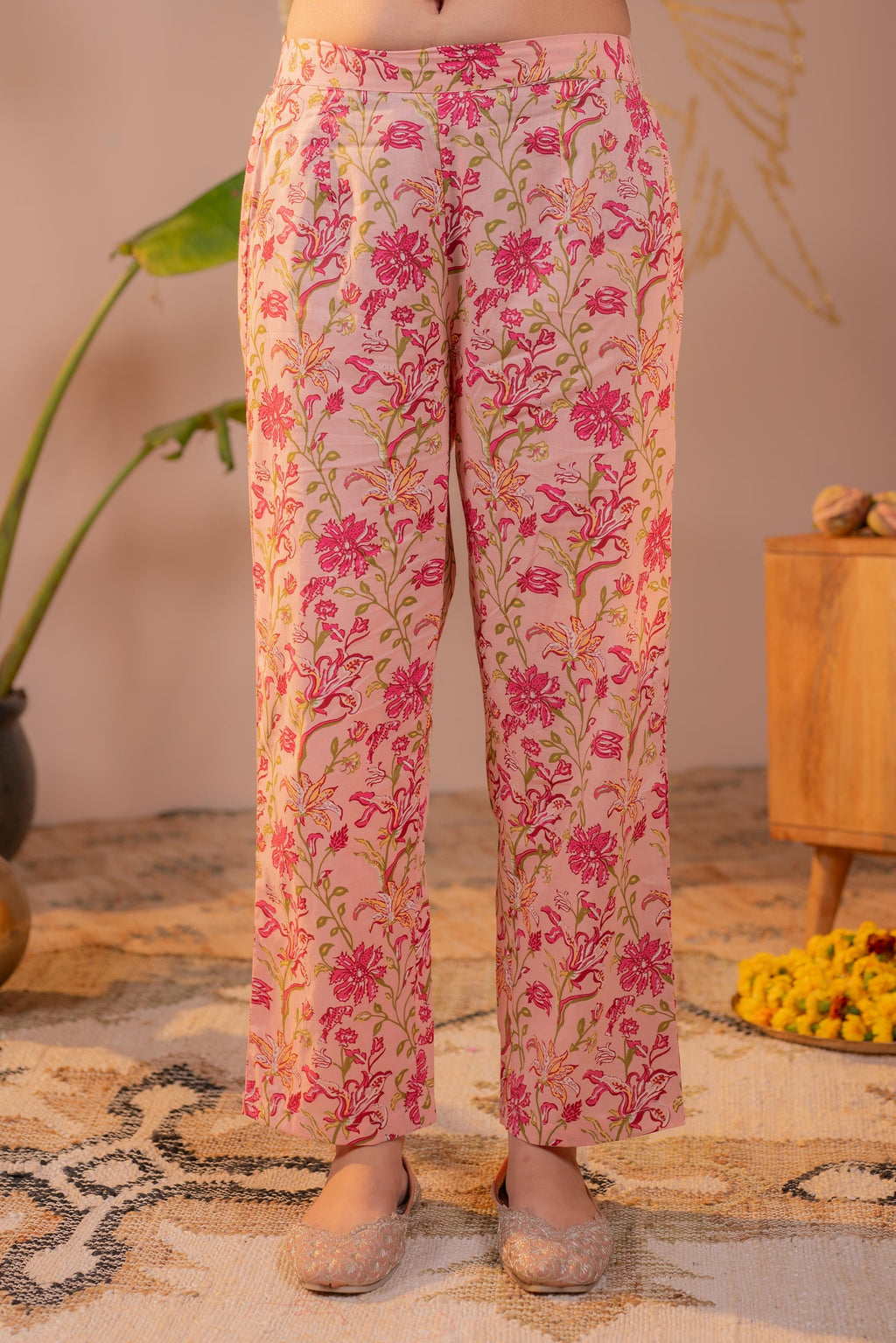 Juniper Noor-e-Gul Peach Printed Kurta Pant And Dupatta Set | Grocsy