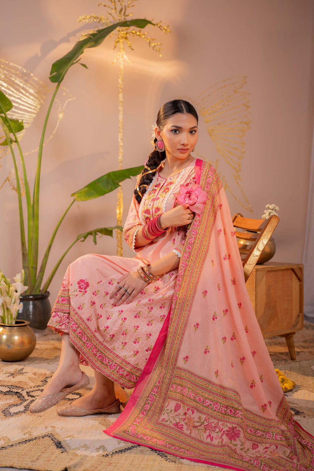 Juniper Noor-e-Gul Peach Printed Kurta Pant And Dupatta Set | Grocsy