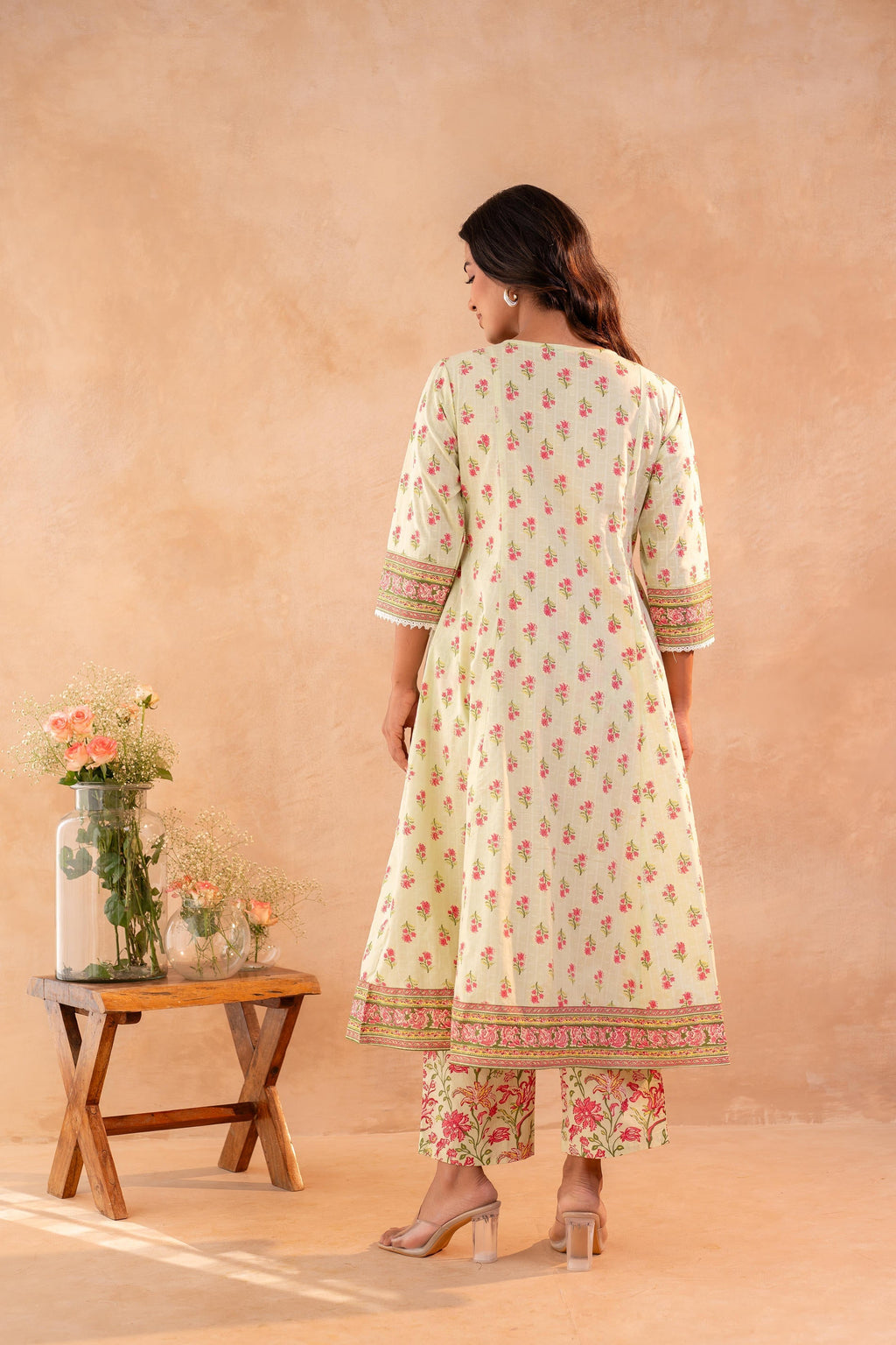 Juniper Noor-e-Gul SageGreen Printed Kurta Pant And Dupatta Set | Grocsy