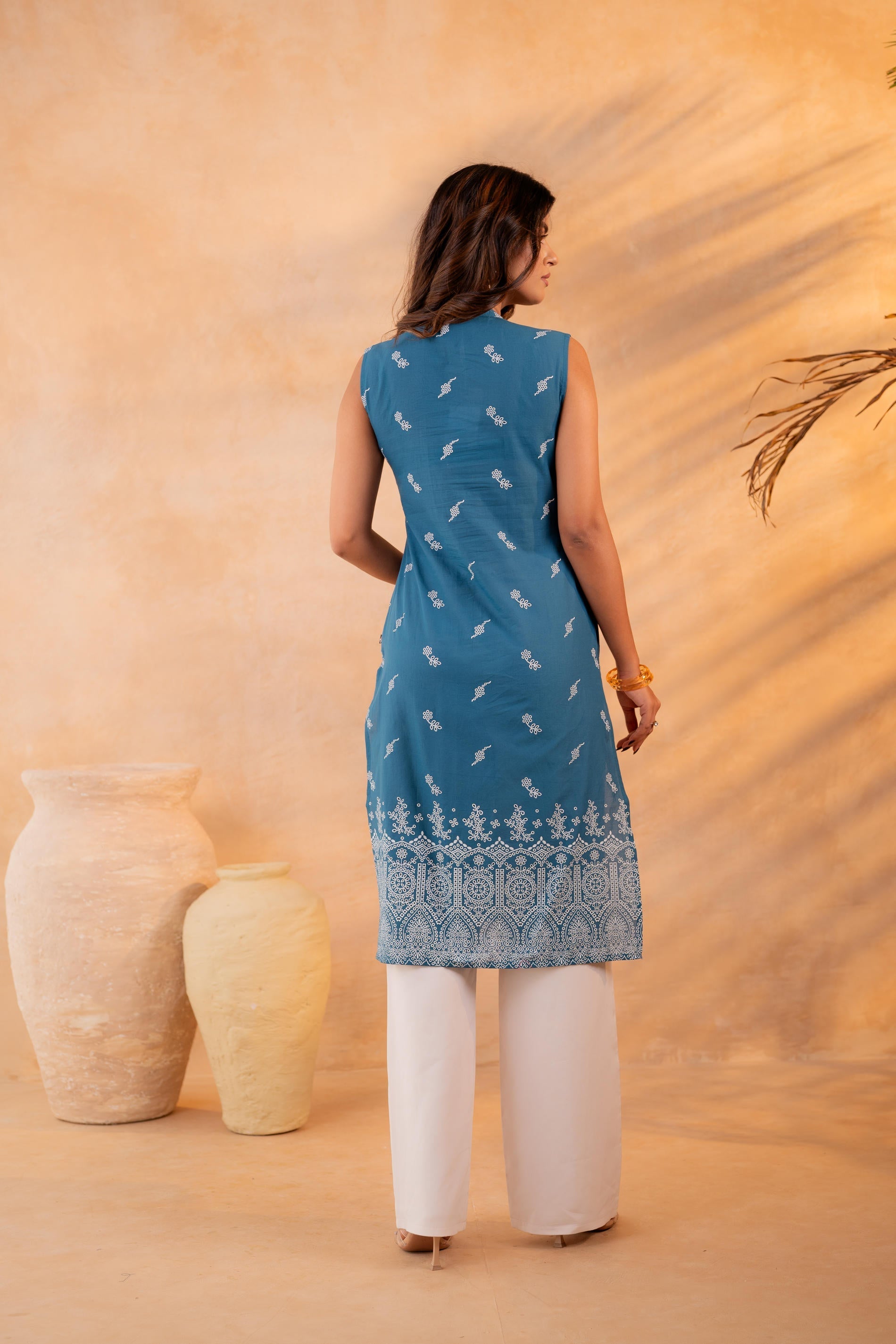 Juniper Indigo Bloom Border Kurta | Grocsy