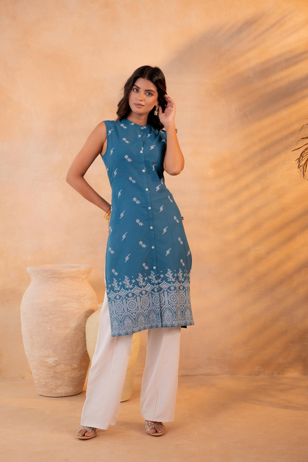 Juniper Indigo Bloom Border Kurta | Grocsy