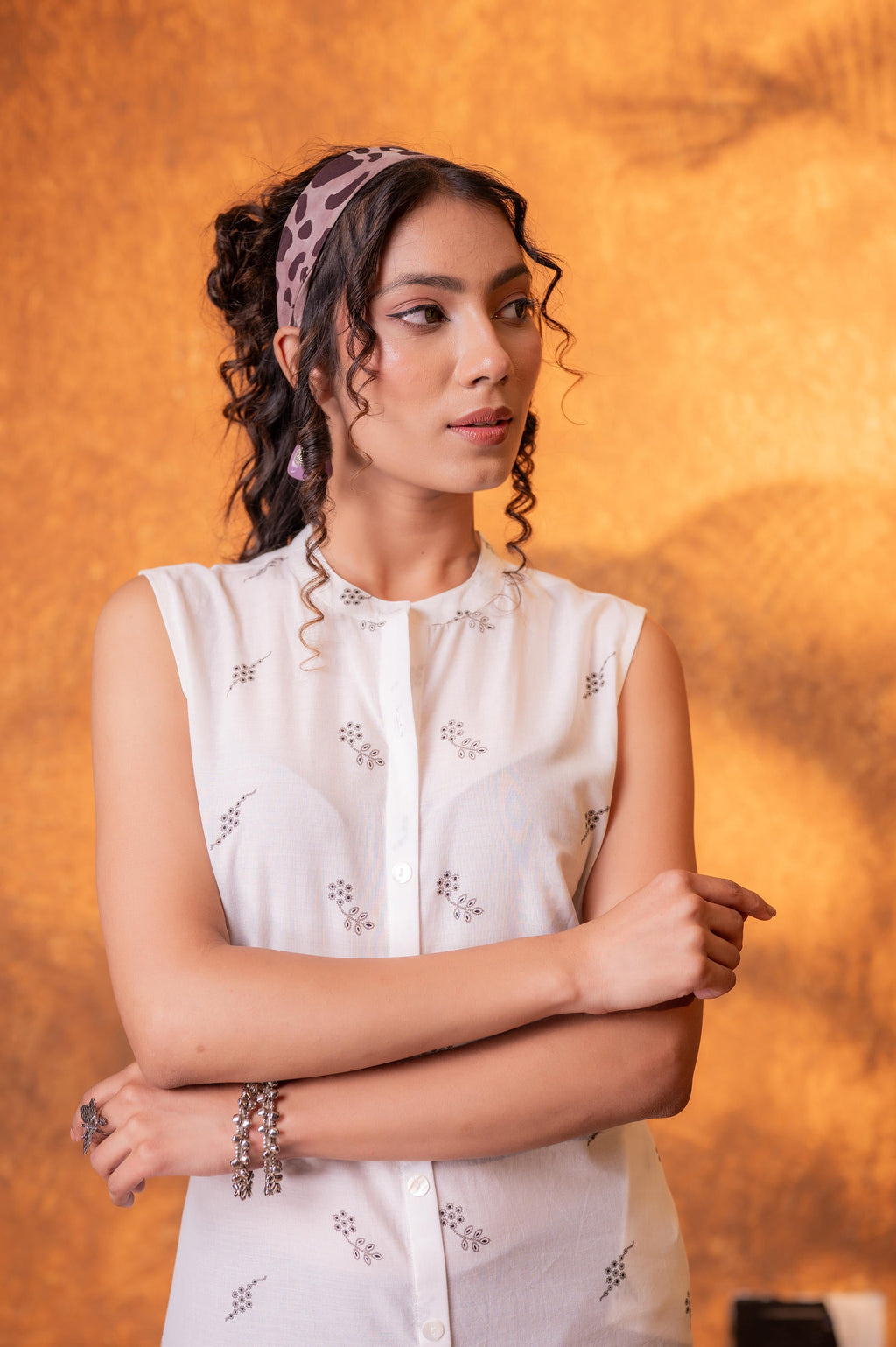 Juniper Black & White Bloom Border Kurta | Grocsy