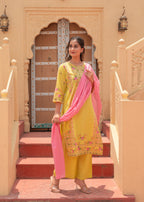 Juniper Floral Printed Lime Kurta Set | Grocsy