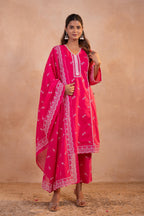 Juniper Gulbahar Fuchsia Printed Kurta Pant And Dupatta Set | Grocsy