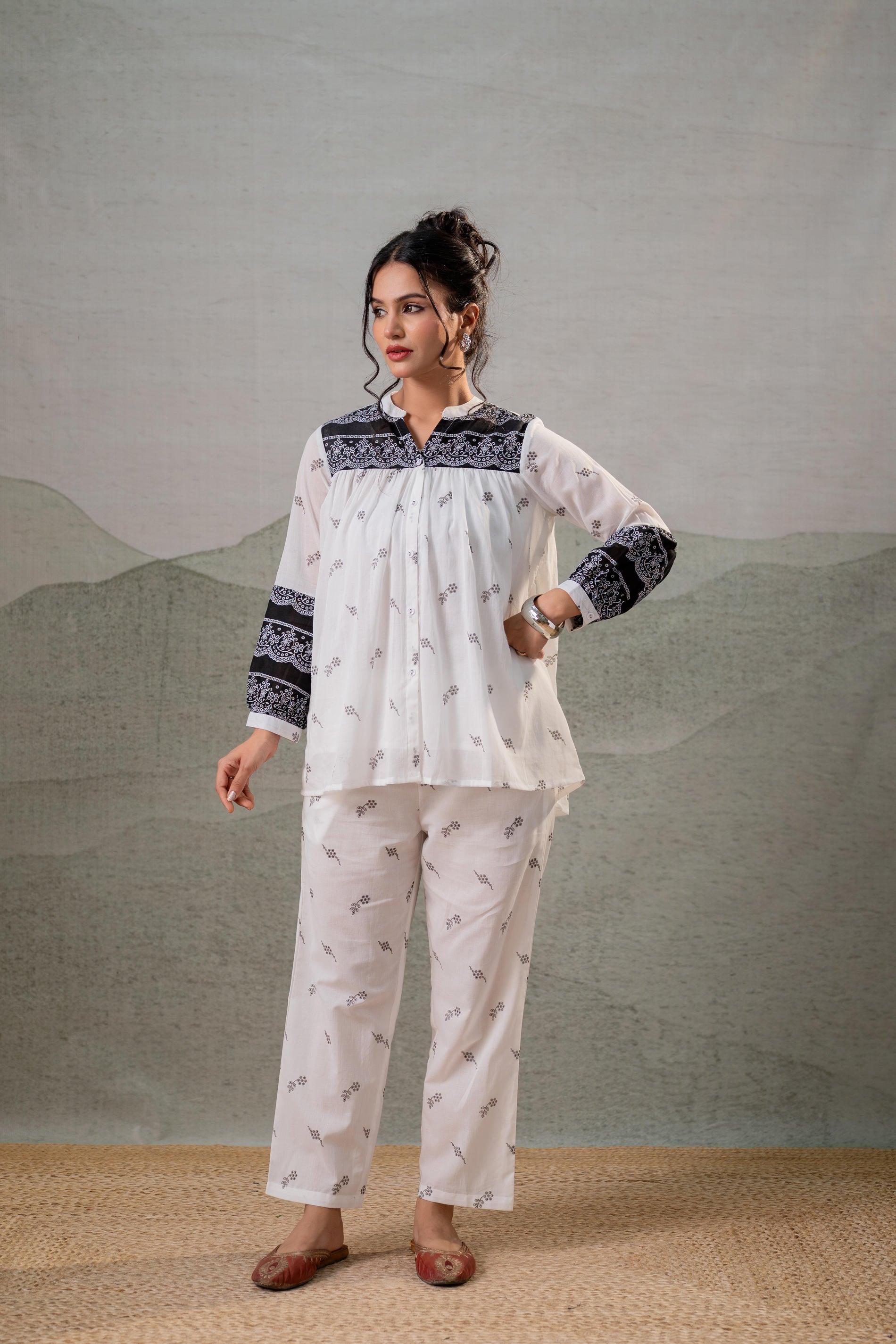 Juniper Ivory Kalaa Printed Tunic Set | Grocsy