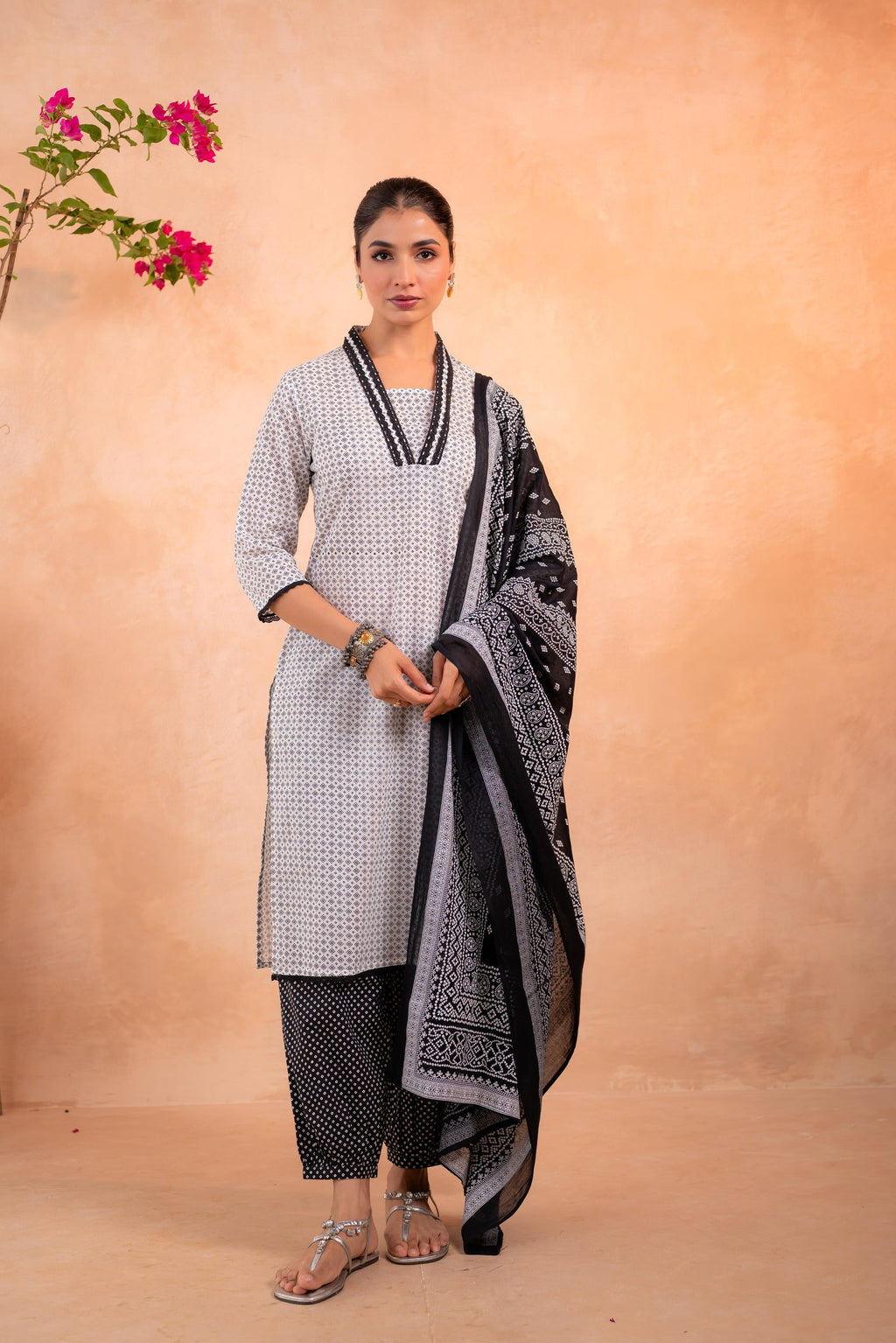 Juniper Noir Ikat Echo Black & White Printed Kurta Pant And Dupatta Set | Grocsy