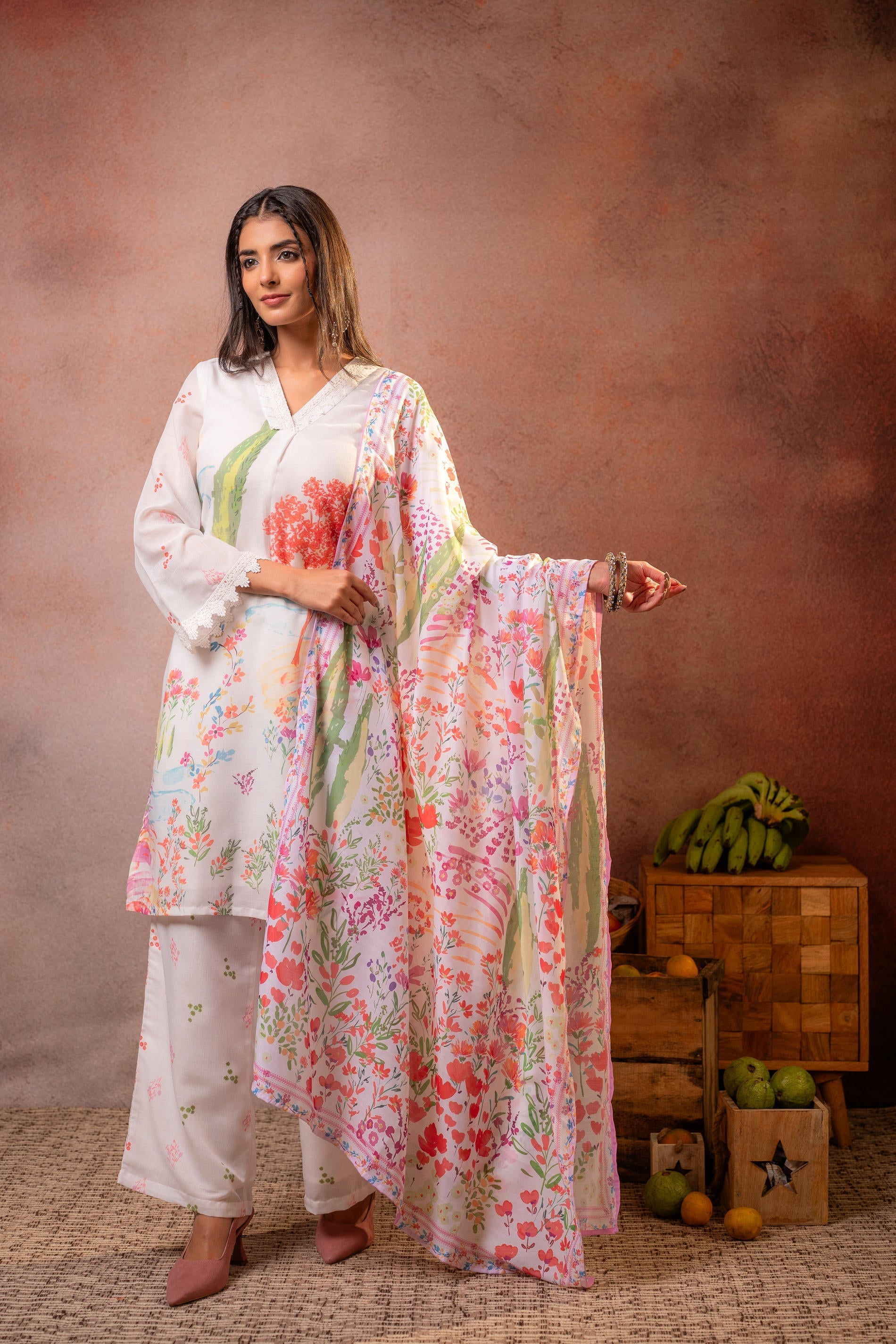 Juniper Gulnaar Garden Printed Kurta Set | Grocsy