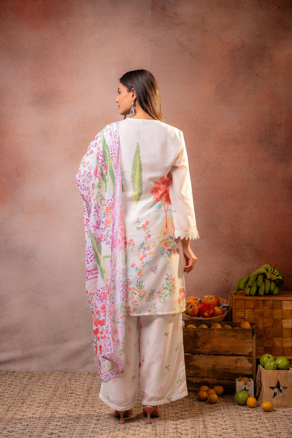 Juniper Gulnaar Garden Printed Kurta Set | Grocsy