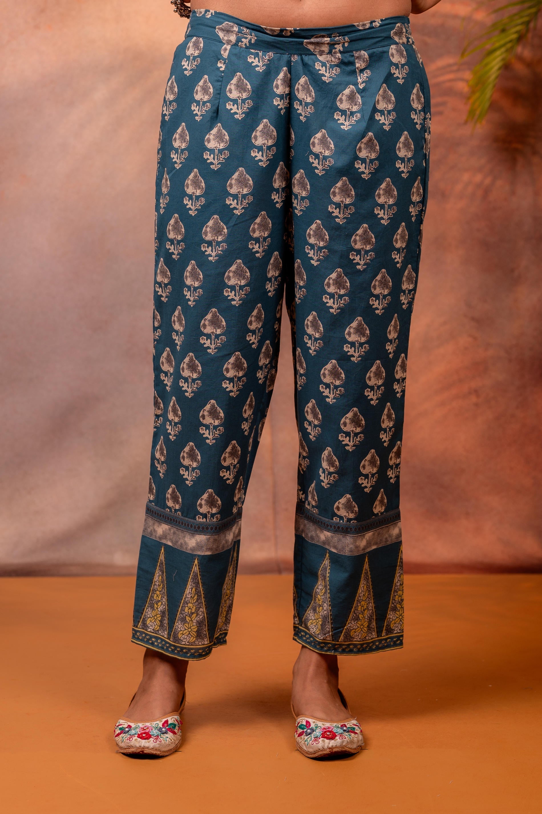Juniper Rangrez TealGreen Ajrakh Co-ord Set | Grocsy