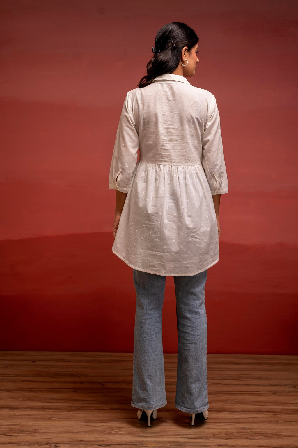 Juniper Off White Solid Viscose Tunic With Thread Work | Grocsy