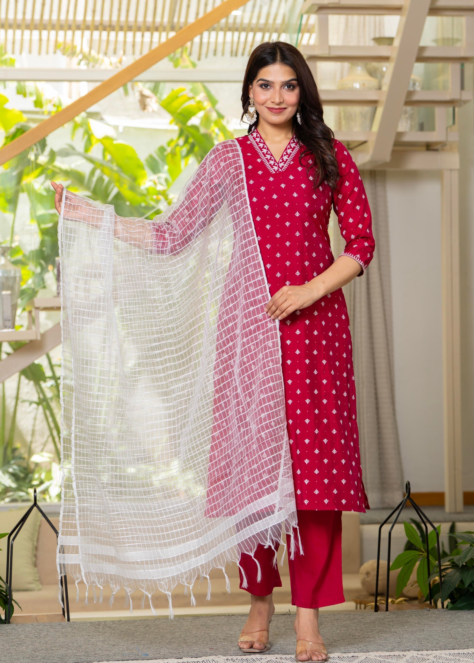 Juniper Fuchsia Solid Man Made Fiber Kurta, Pant & Dupatta Set With Thread Work | Grocsy