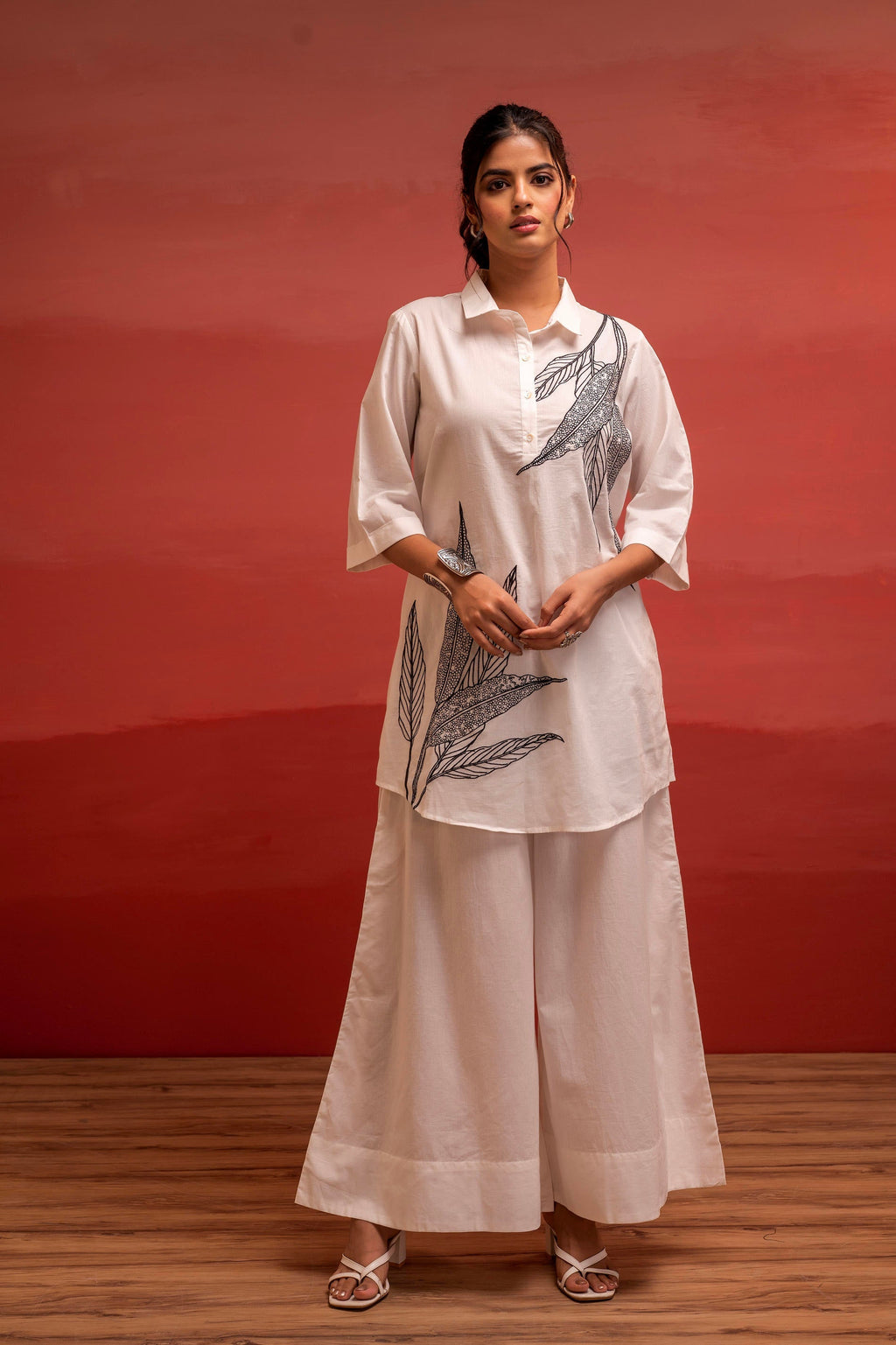 Juniper Off-White Leaf Printed Co-Ord Set With Collared Tunic & Wide-Leg Pant | Grocsy