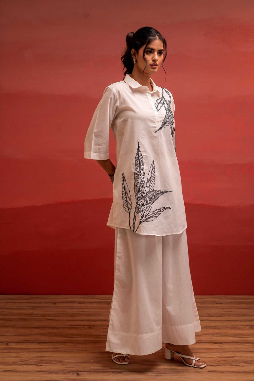 Juniper Off-White Leaf Printed Co-Ord Set With Collared Tunic & Wide-Leg Pant | Grocsy