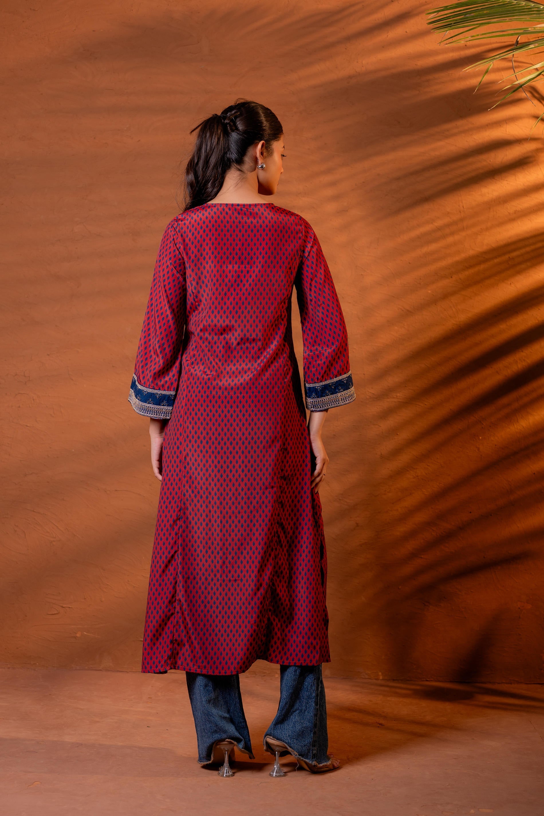 Juniper Noor Jaal Printed Long Kurta | Grocsy