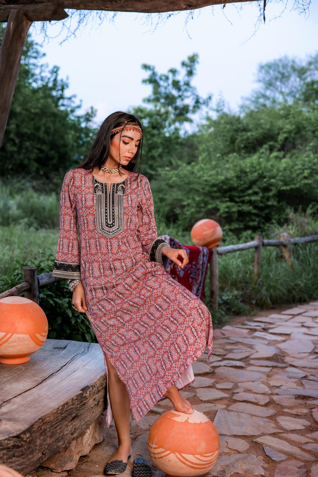 Juniper Black & Brown Ethnic Motif Embroidered Straight Kurta With Zari & Mirror Work | Grocsy