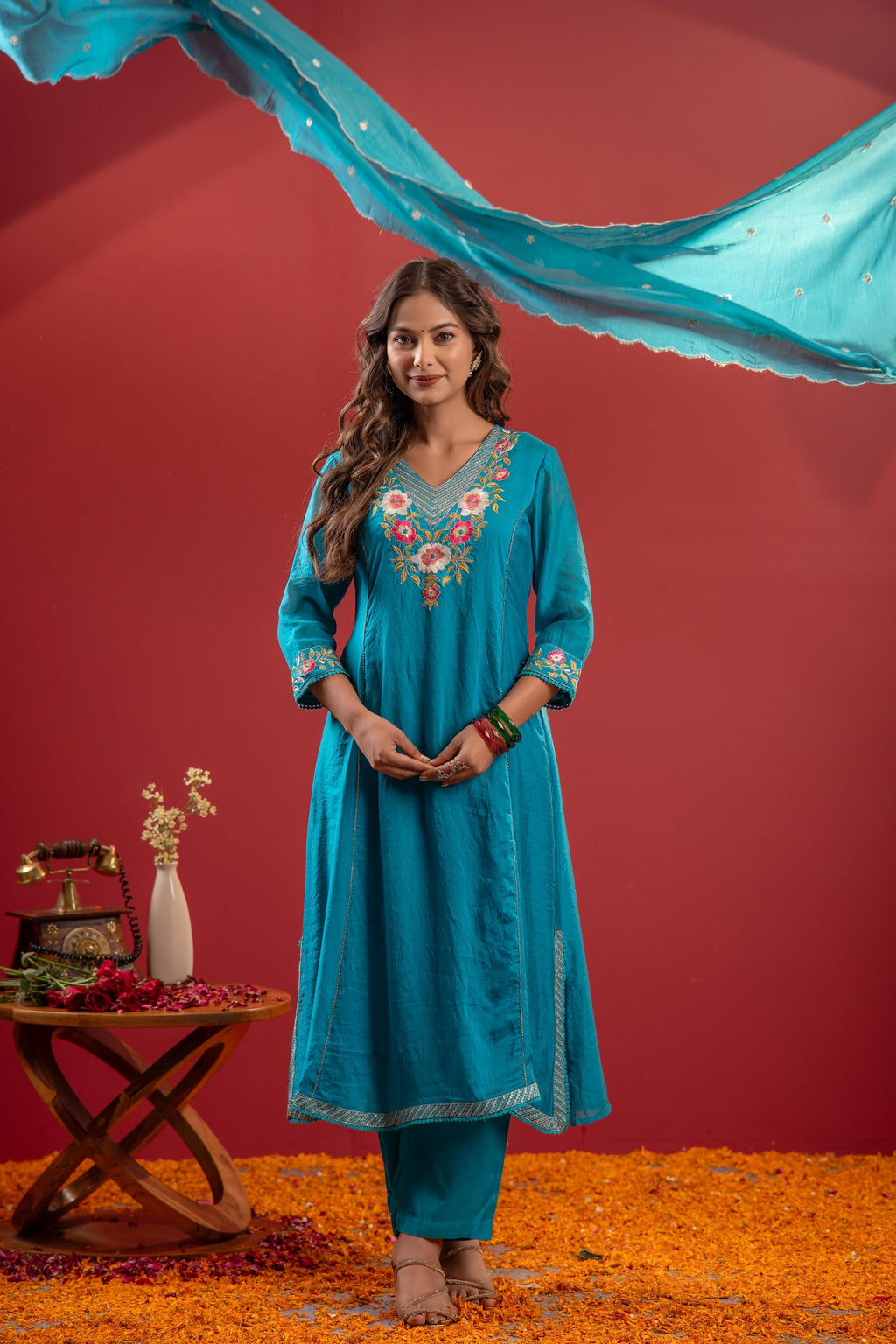 Juniper Turquoise Floral Embroidered Kurta Set With Scallop Dupatta | Grocsy