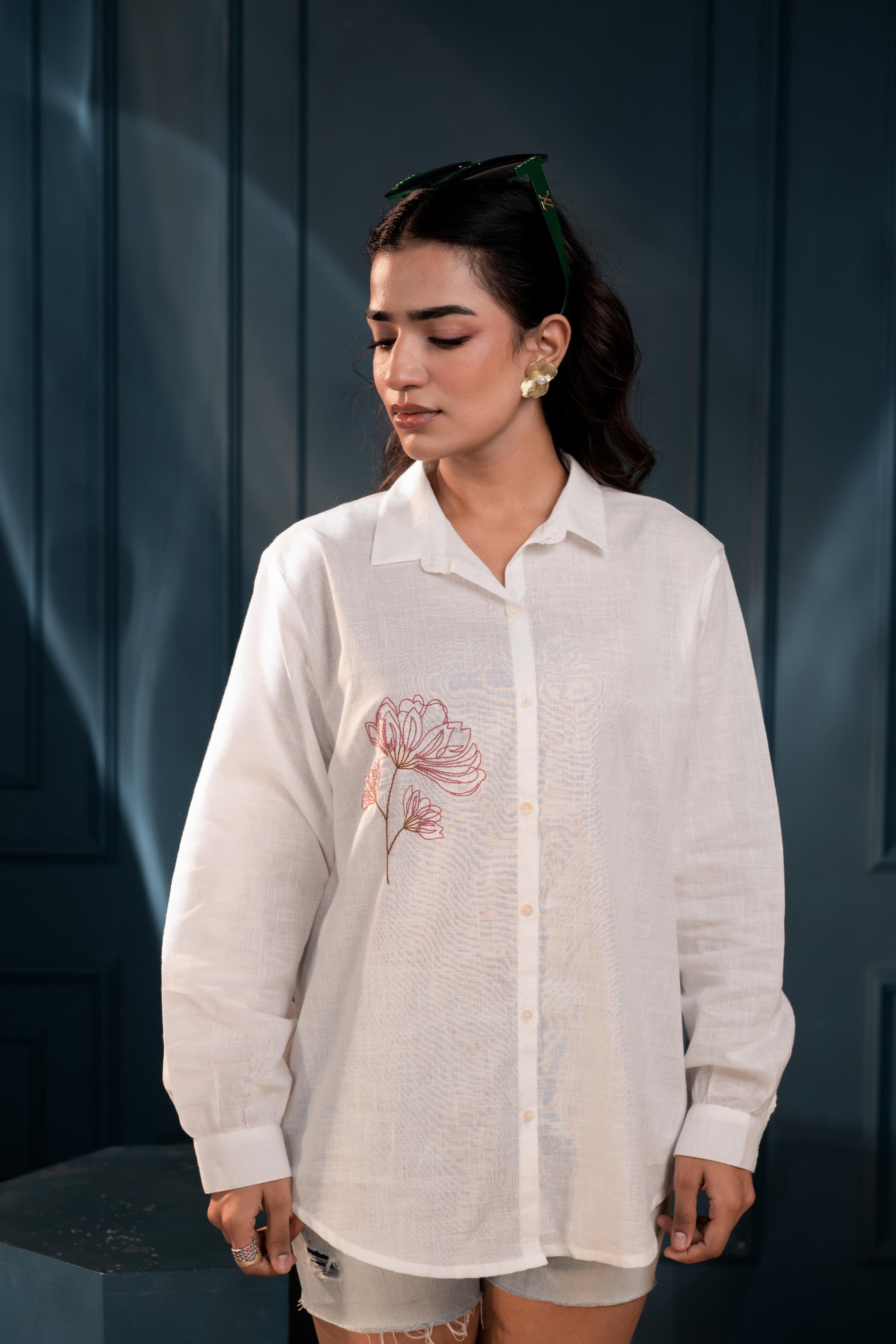 Juniper Women'S White Cotton Shirt With Thread Work And Full Sleeves | Grocsy