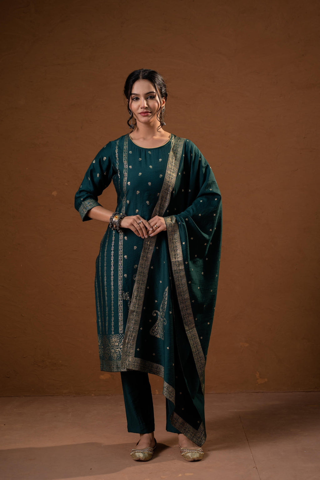Juniper Green Foil-Print Straight Kurta Set With Pant & Ornate Dupatta | Grocsy