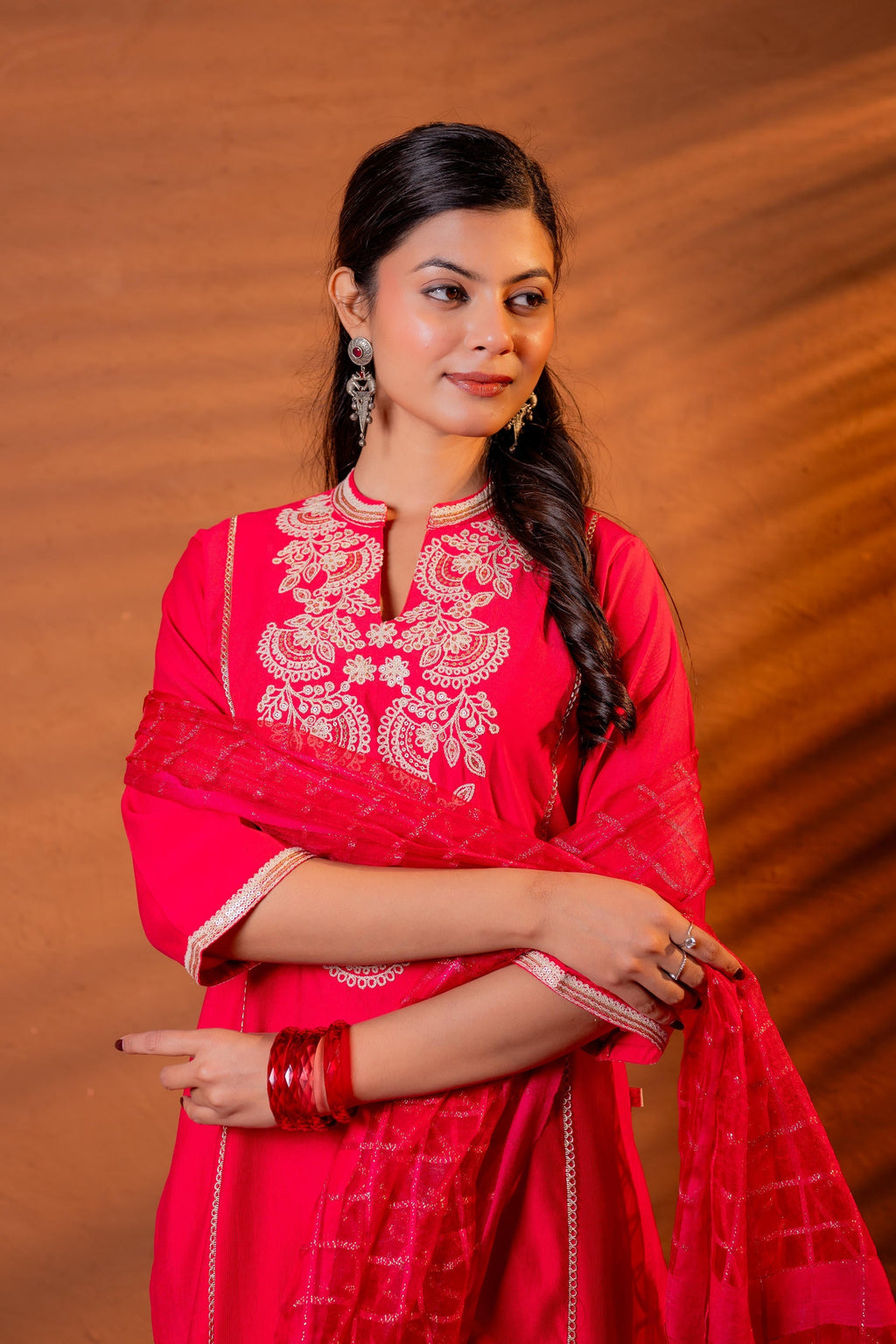 Juniper Fuchsia Embroidered Kurta Set With Zari Checked Dupatta | Grocsy