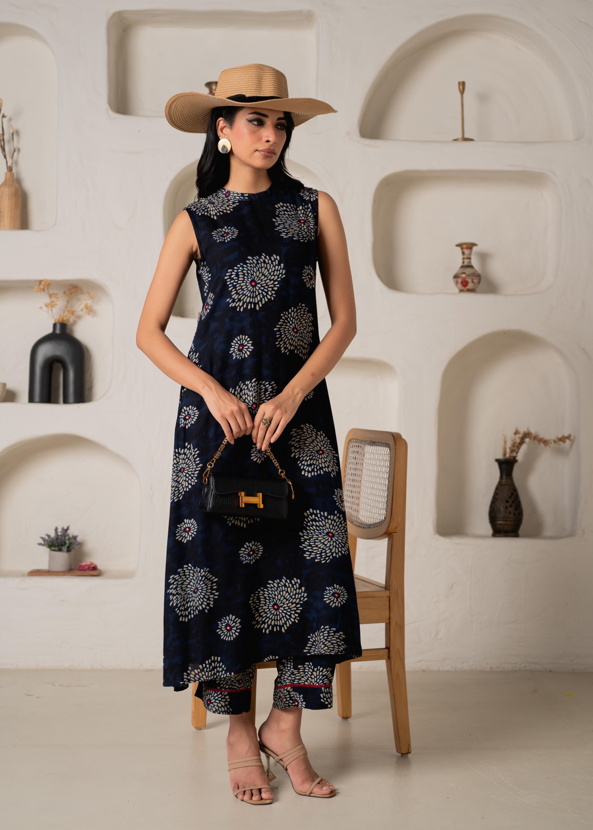 Juniper Women'S Navy Floral Printed Kurta With Pant Set | Grocsy
