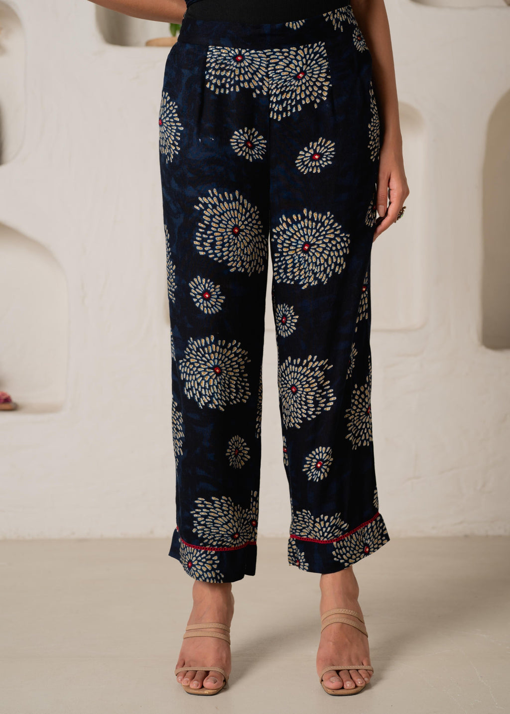 Juniper Women'S Navy Floral Printed Kurta With Pant Set | Grocsy