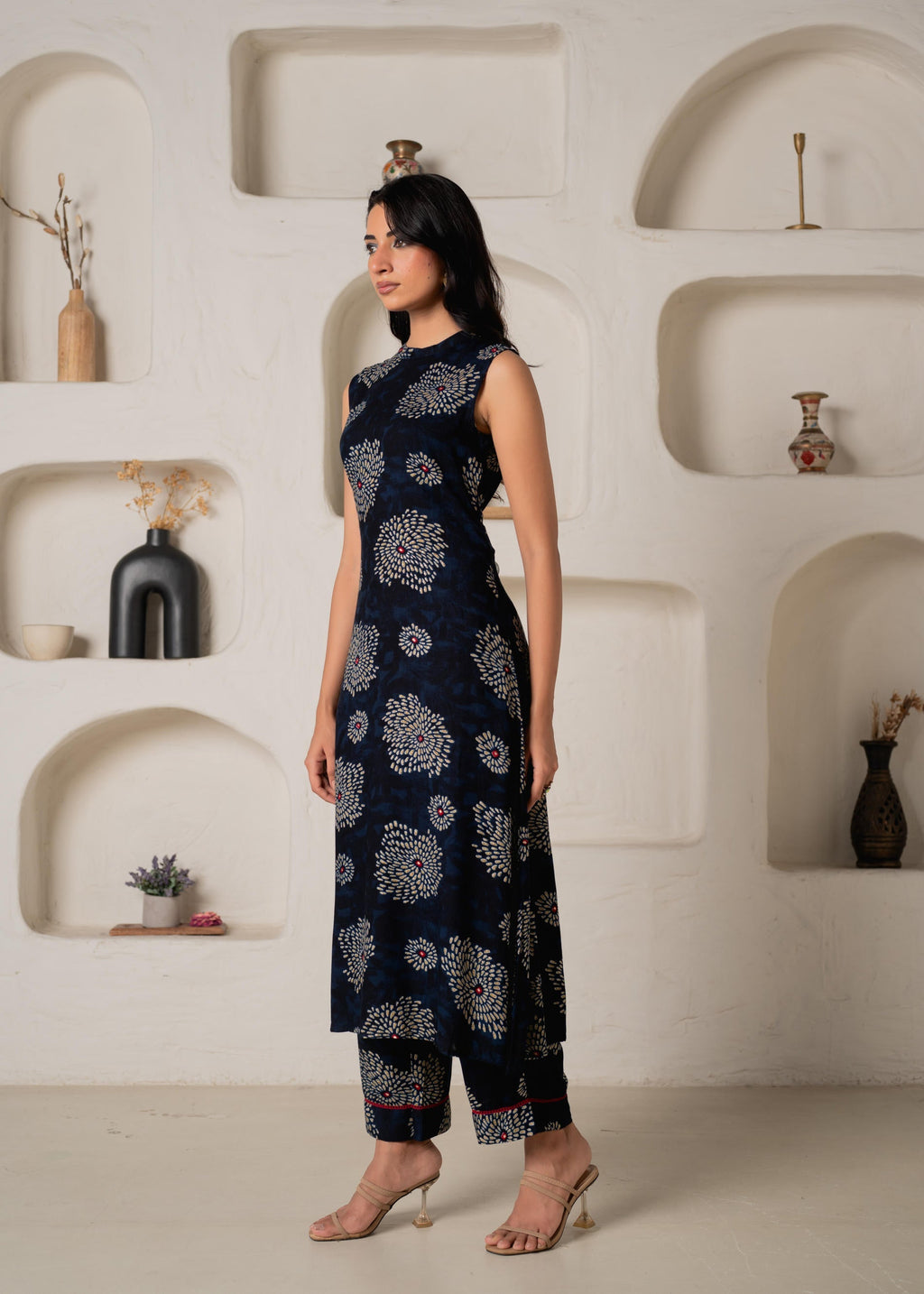 Juniper Women'S Navy Floral Printed Kurta With Pant Set | Grocsy