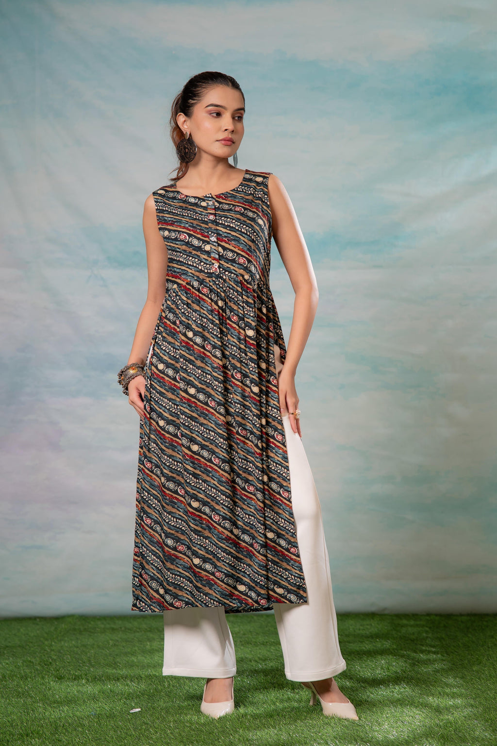 Juniper Women'S Navy Ethnic Motif Printed Sleeveless Kurta | Grocsy