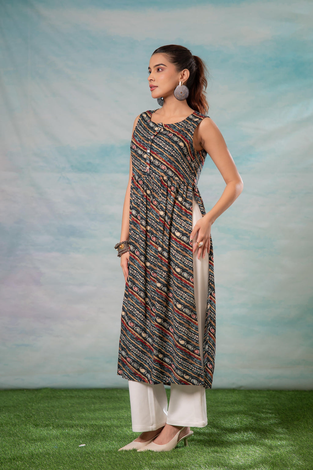 Juniper Women'S Navy Ethnic Motif Printed Sleeveless Kurta | Grocsy