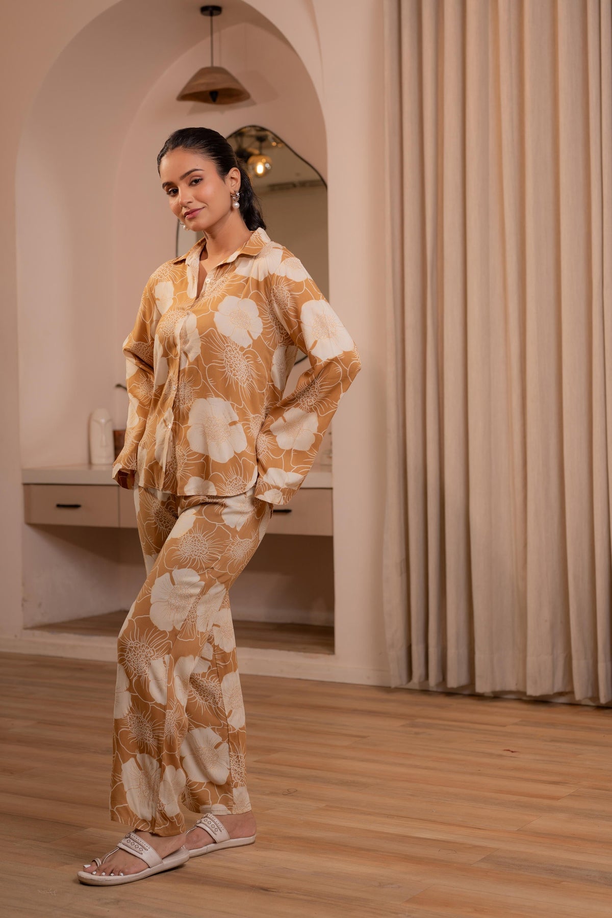 Juniper Women'S Brown Floral Printed Co-Ord Set With Button Details | Grocsy