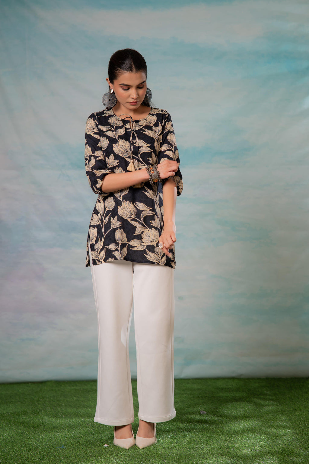 Juniper Grey Floral Printed Viscose Tunic | Grocsy