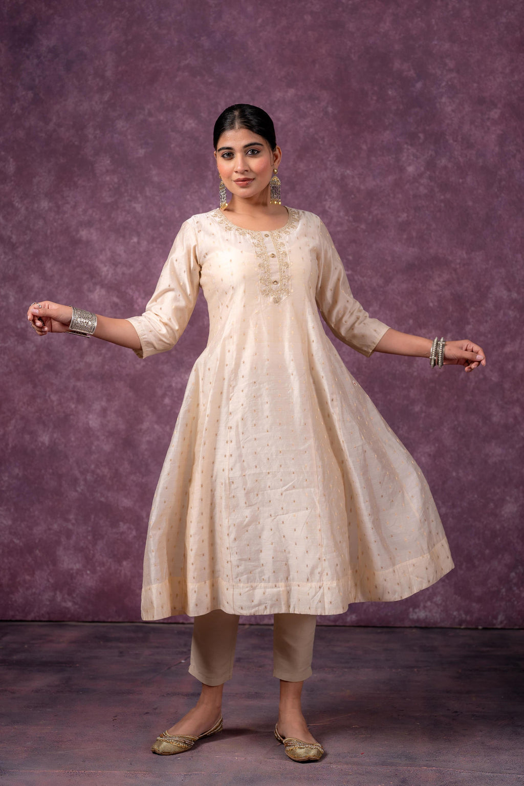 Juniper Ivory Noor A-Line Kurta | Grocsy
