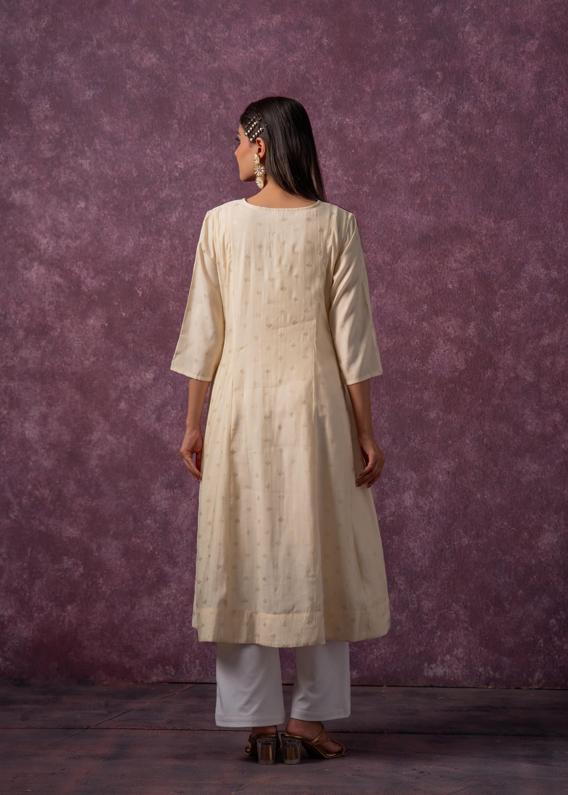 Juniper Ivory Glow Kurta Set With Subtle Zari Detailing | Grocsy