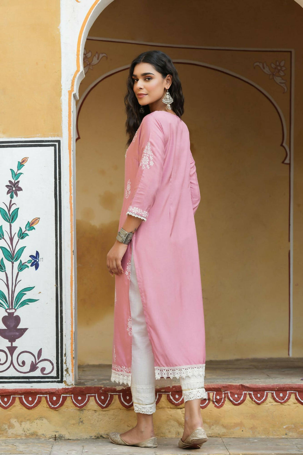 Juniper Women's Onionpink Shantoon Printed Straight Kurta | Grocsy
