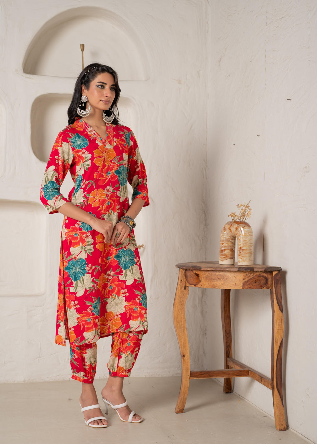 Juniper Floral Printed Straight Kurta Set | Grocsy
