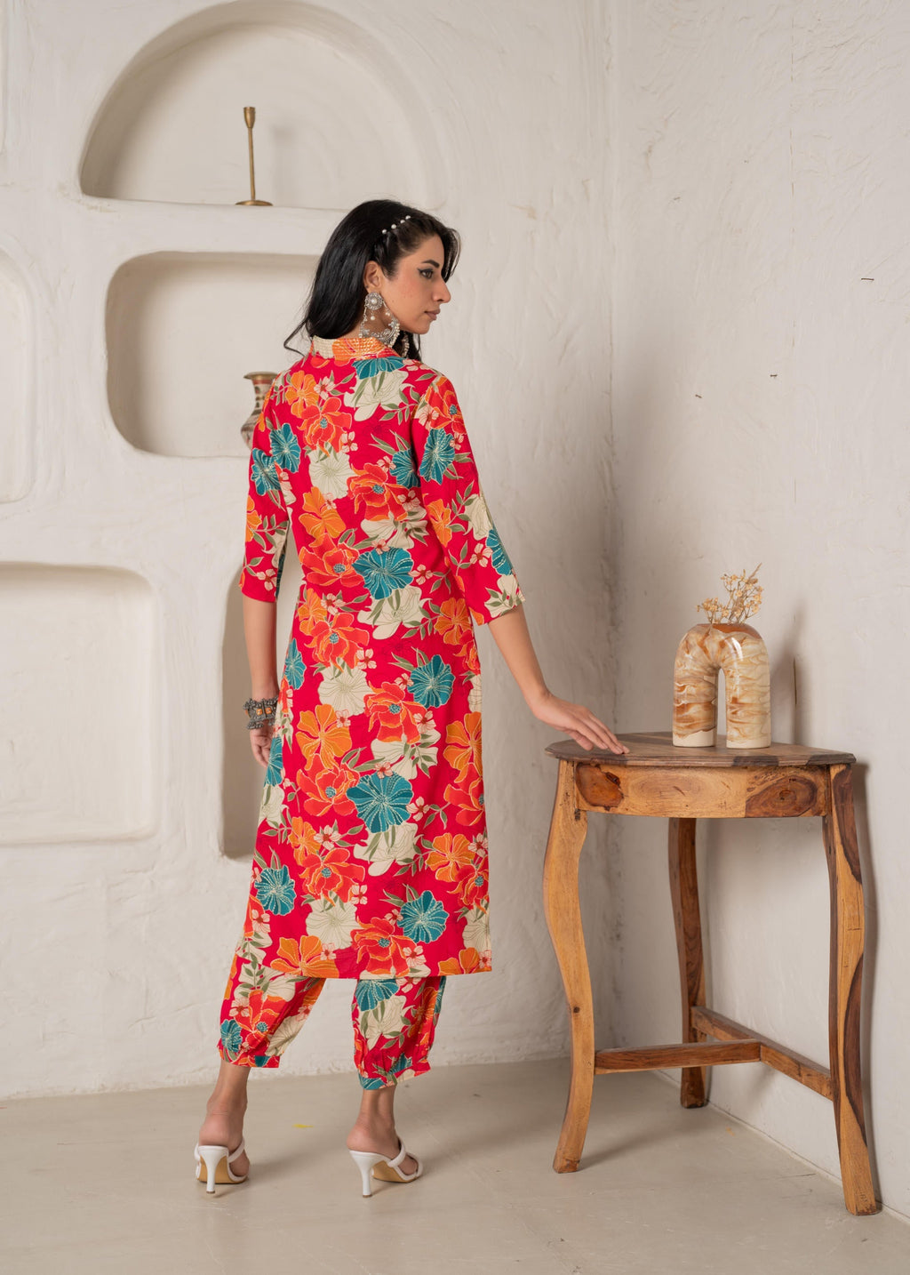 Juniper Floral Printed Straight Kurta Set | Grocsy