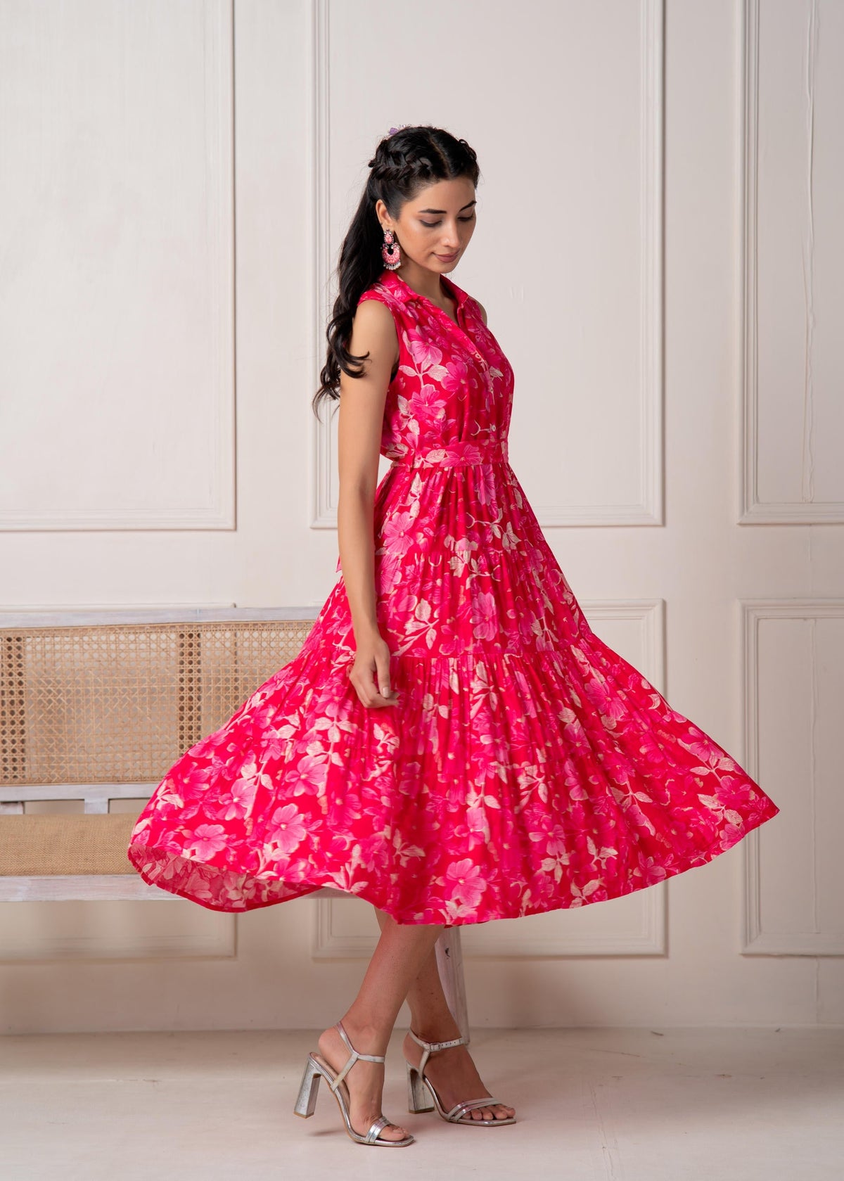 Juniper Coral Fuchsia Sleeveless Floral Tiered Dress | Grocsy