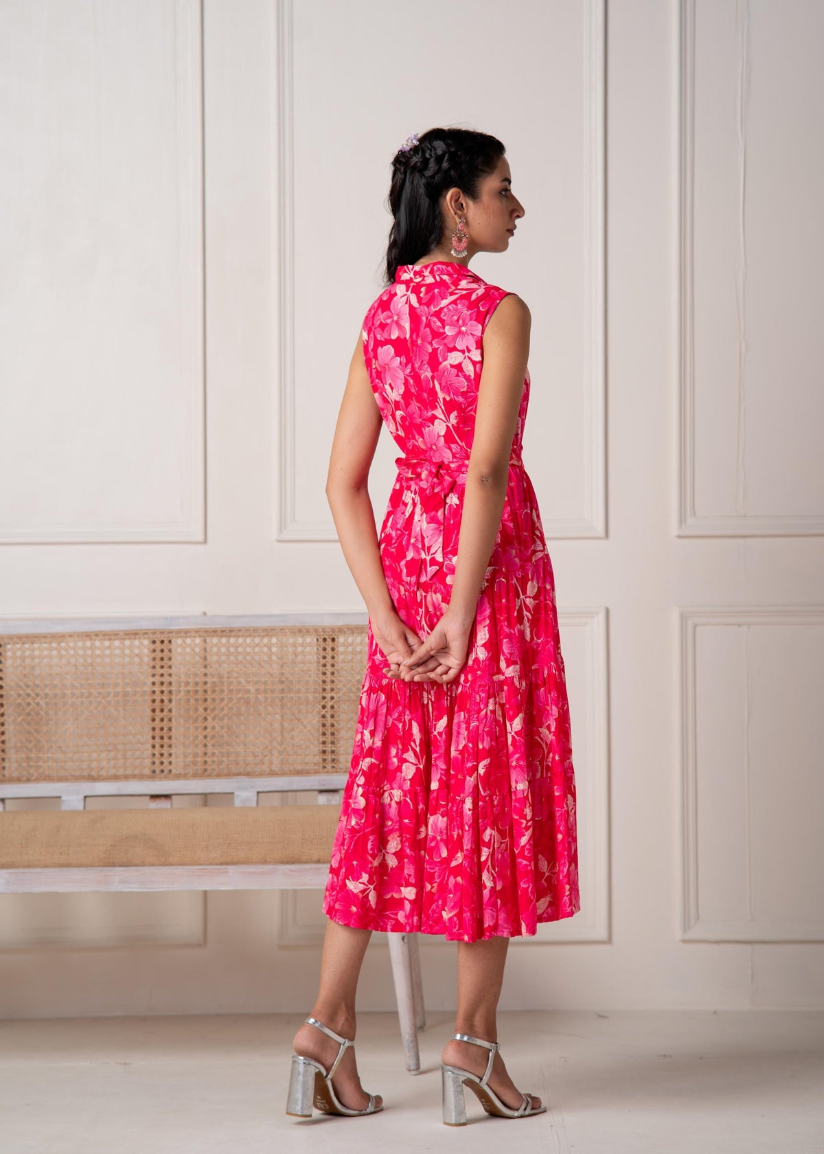 Juniper Coral Fuchsia Sleeveless Floral Tiered Dress | Grocsy