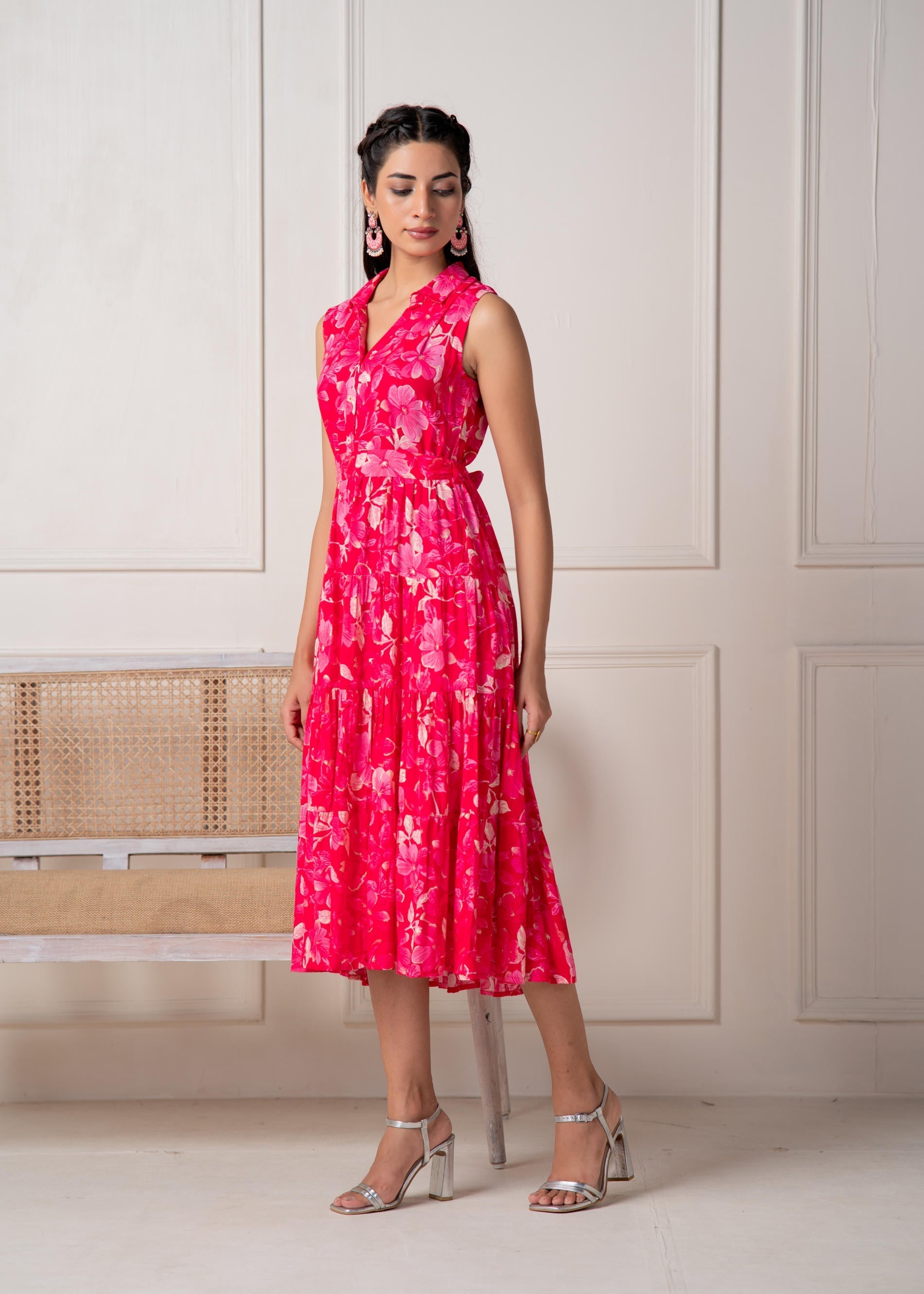 Juniper Coral Fuchsia Sleeveless Floral Tiered Dress | Grocsy