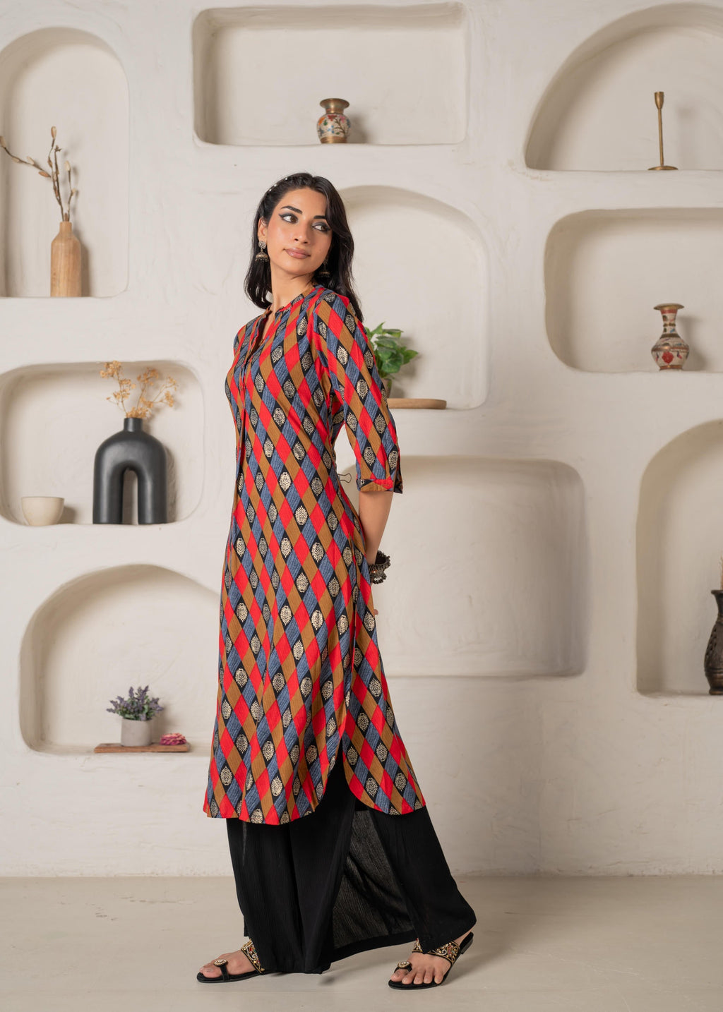 Juniper Geometric Printed Straight Kurta | Grocsy