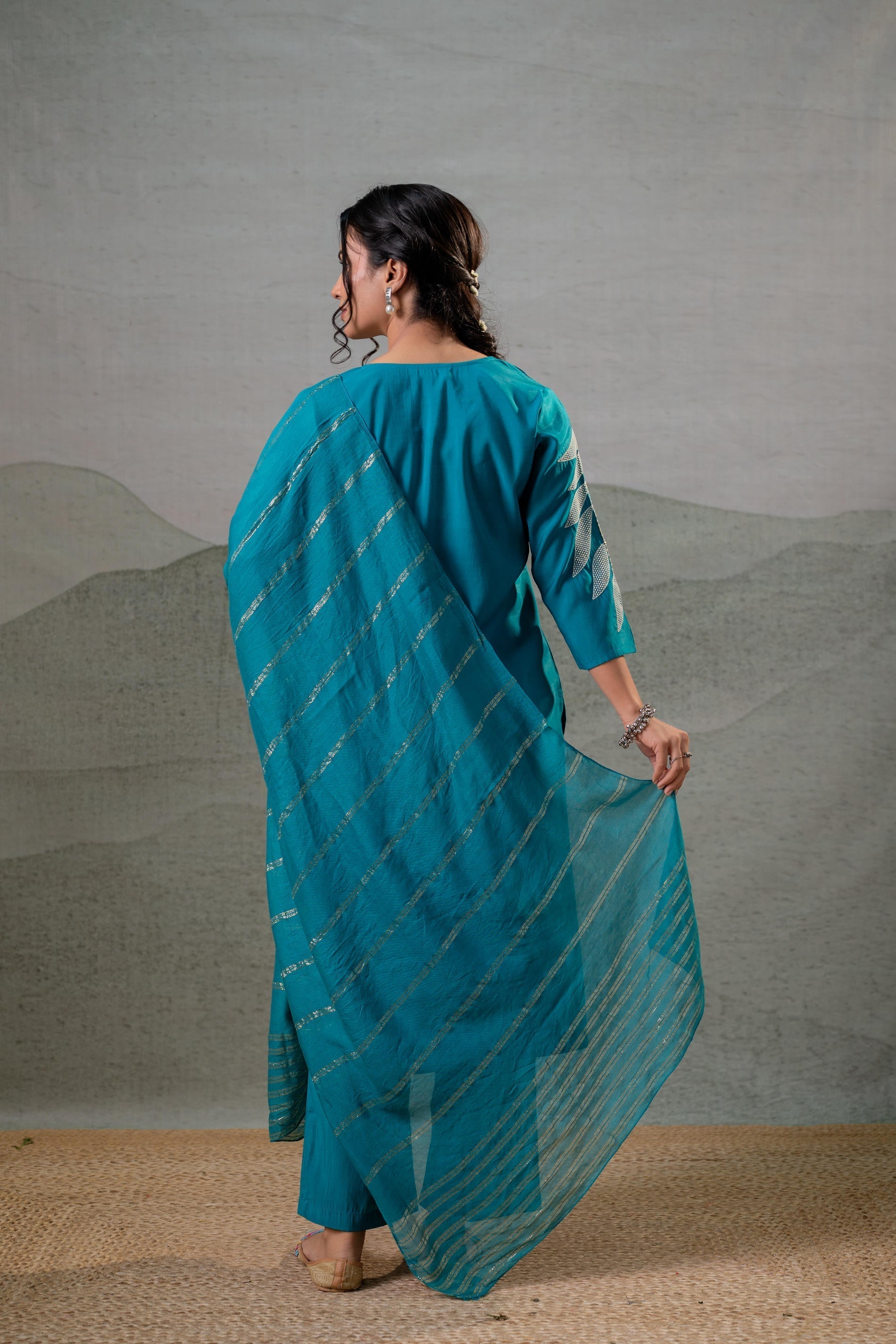 Juniper Rama Leaf-Print Straight Kurta Set With Pant & Zari-Lined Dupatta | Grocsy