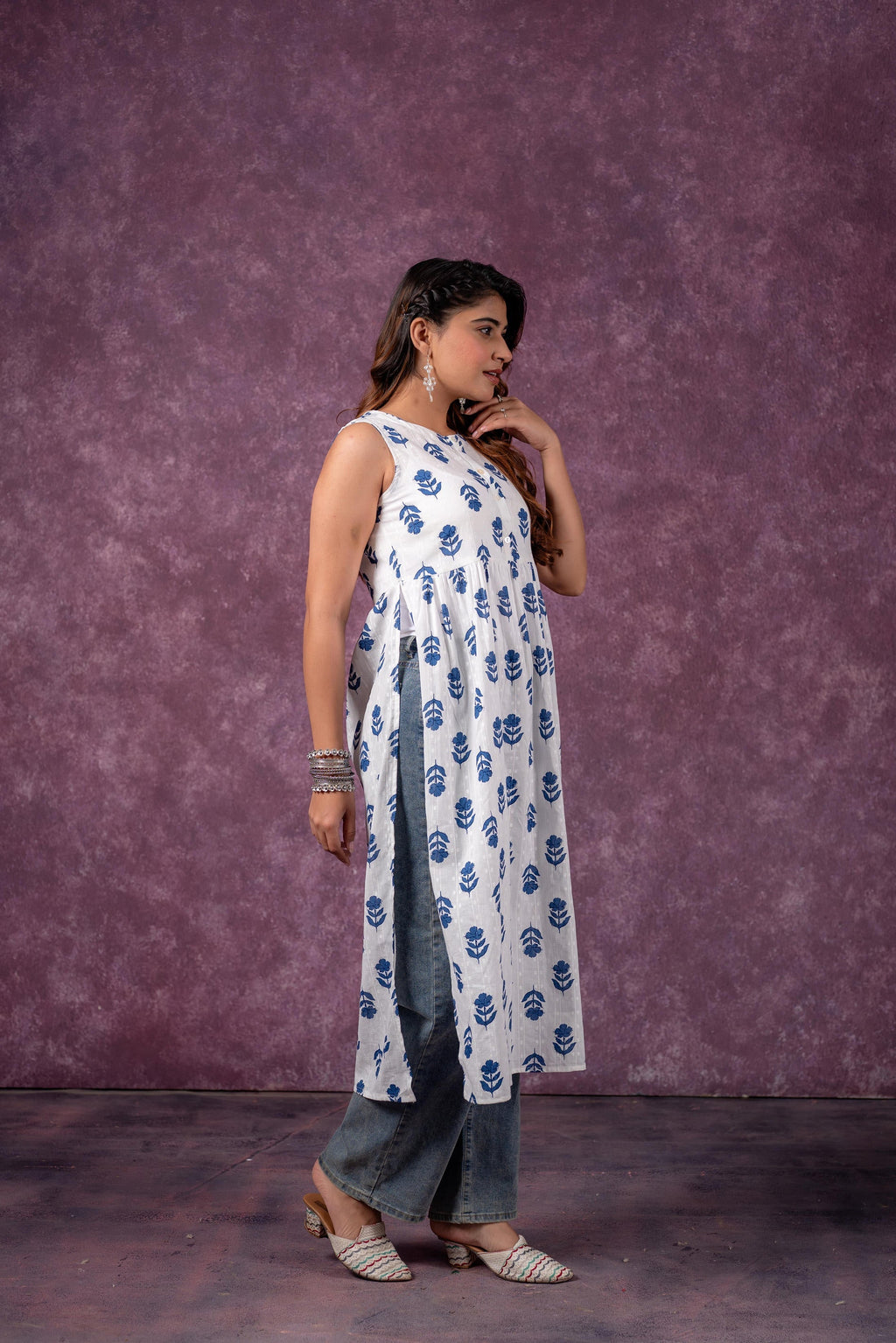 Juniper Indigo Leaf Printed Sleeveless Long Kurta | Grocsy