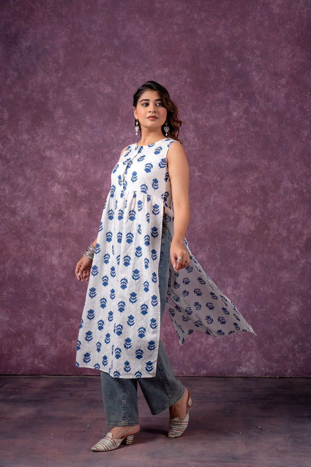 Juniper Indigo Leaf Printed Sleeveless Long Kurta | Grocsy