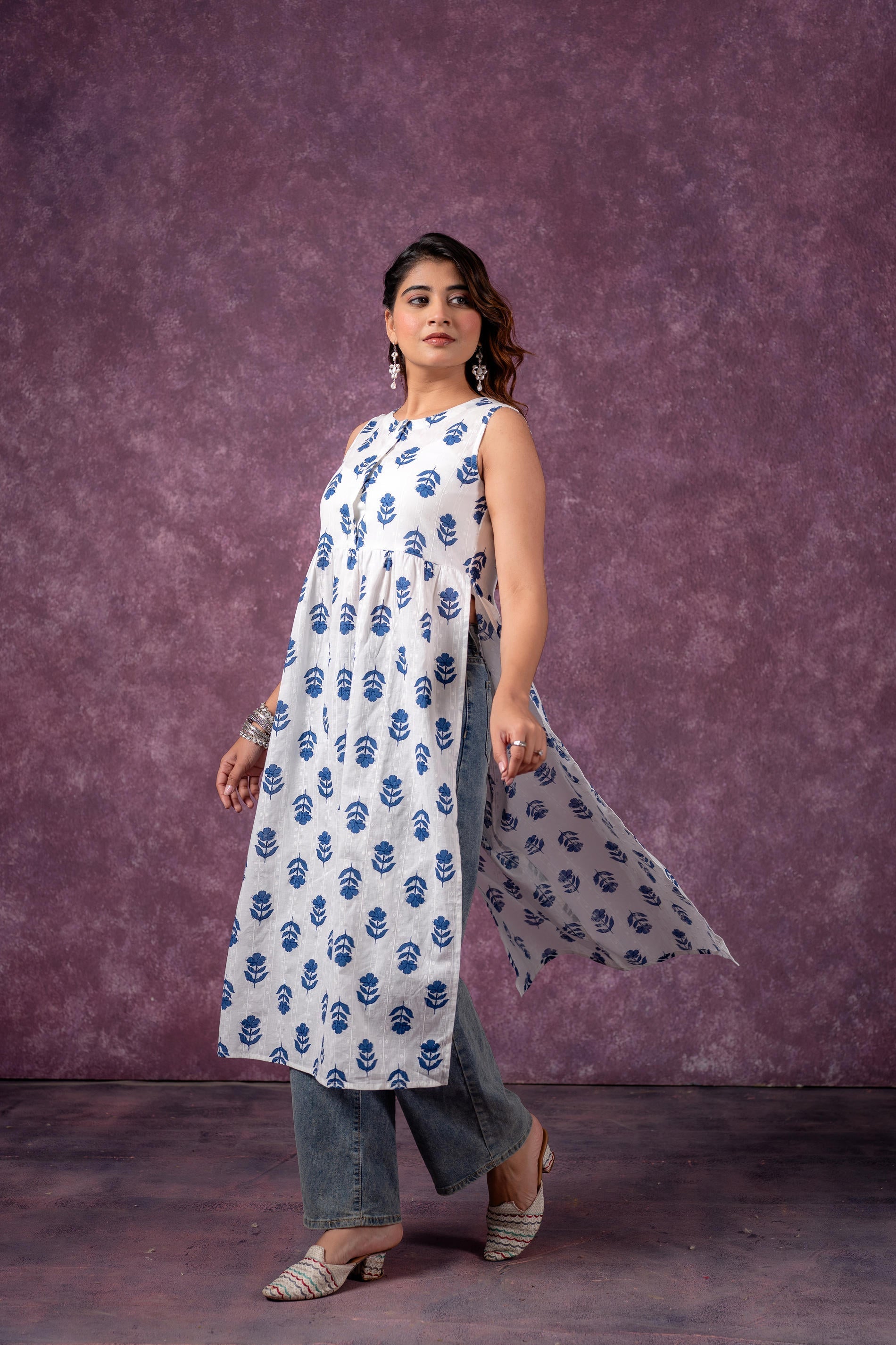 Juniper Indigo Leaf Printed Sleeveless Long Kurta | Grocsy
