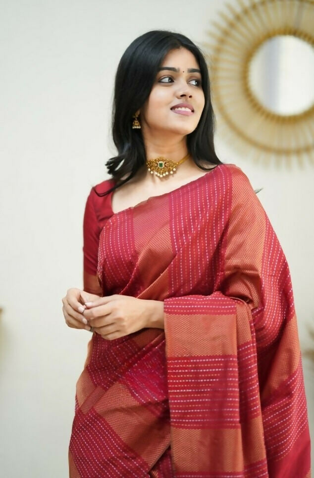 Partywear Designer Red Banarasi Silk Fancy Saree - Starwalk | Grocsy